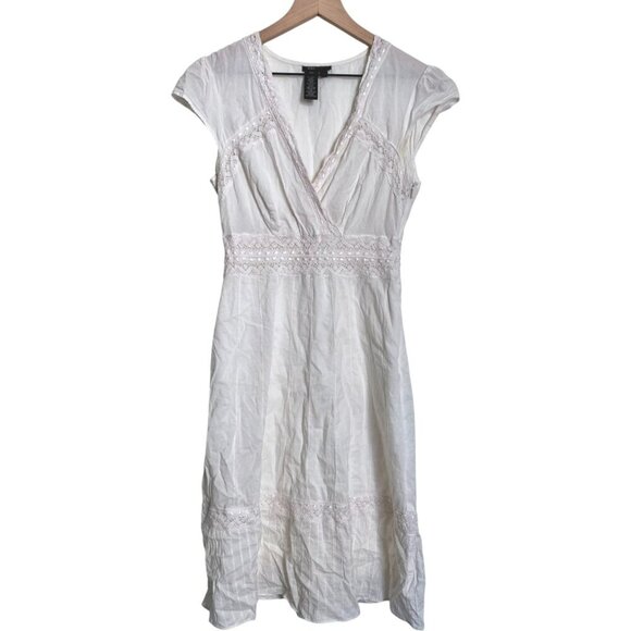 BCBGMaxAzria Dresses & Skirts - BCBGMAXAZRIA White Cotton Eyelet Lace Dress Size‎ 6